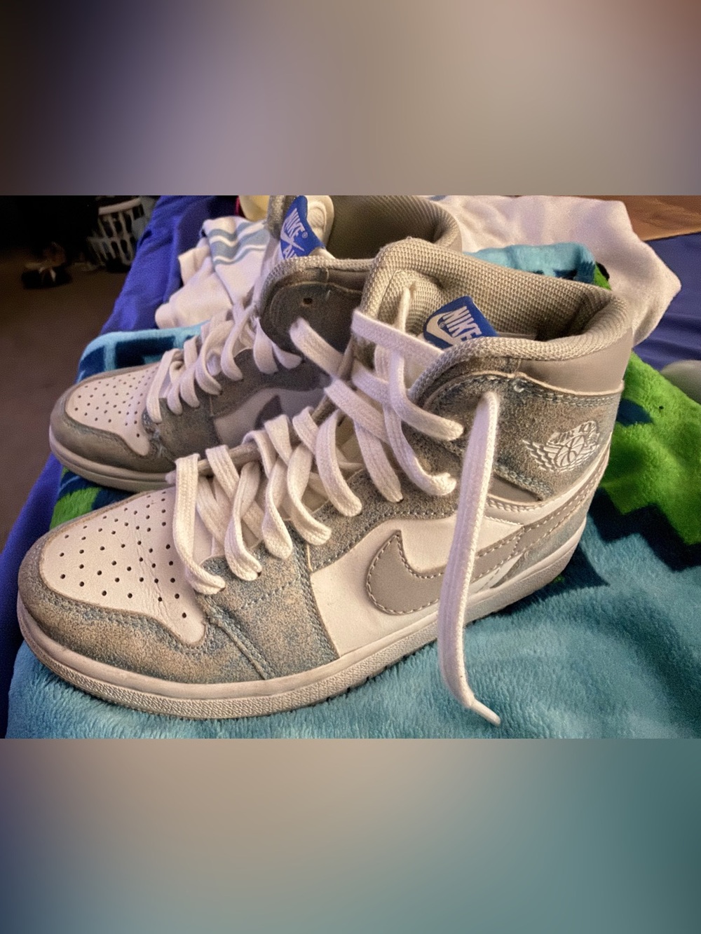 Air Jordan 1 Retro High OG 'Hyper Royal' Sz 5.5